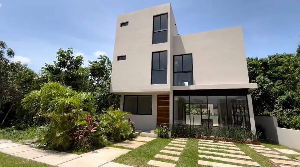 XAMAN HA — Maison (4 c.c.)